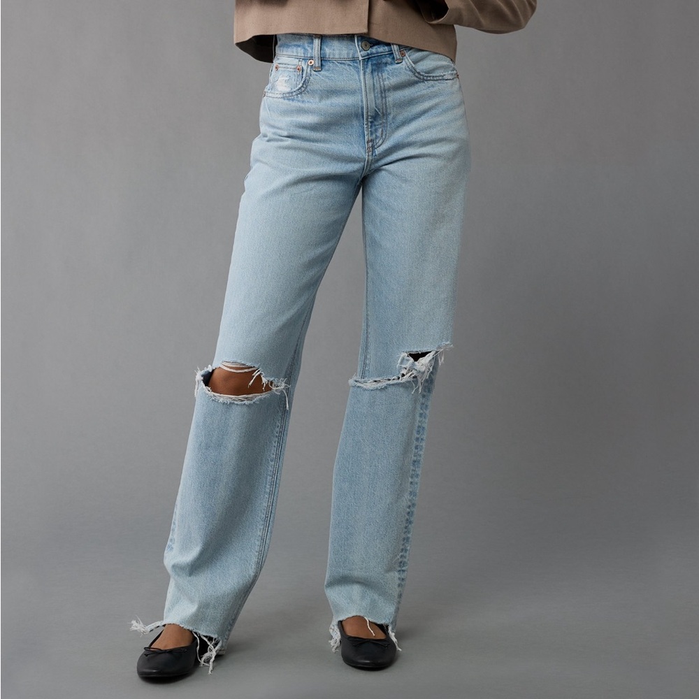 American Eagle Strigid Ripped super high waisted baggy straight jeans 10 short